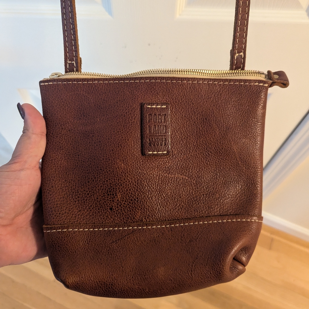 Portland Leather Brown Crossbody Bag